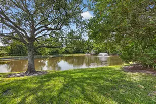 6057 Brandon St, Palm Beach Gardens, FL 33418 - Photo 39
