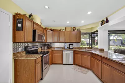 6057 Brandon Street, Palm Beach Gardens, FL 33418 - Photo 15