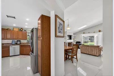 6057 Brandon Street, Palm Beach Gardens, FL 33418 - Photo 9