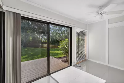6057 Brandon Street, Palm Beach Gardens, FL 33418 - Photo 11
