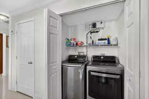 6057 Brandon St, Palm Beach Gardens, FL 33418 - Photo 29