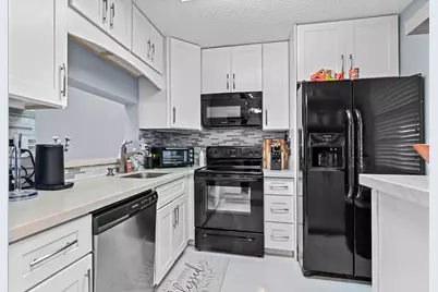 5530 Lakeside Drive #203, Margate, FL 33063 - Photo 5