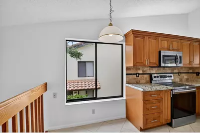 10231 N Circle Lake Drive #201, Boynton Beach, FL 33437 - Photo 7