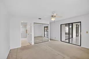 10231 N Circle Lake Dr, Boynton Beach, FL 33437 - Photo 27