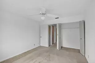 10231 N Circle Lake Dr, Boynton Beach, FL 33437 - Photo 31