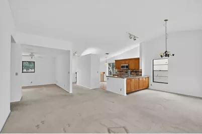 10231 N Circle Lake Drive #201, Boynton Beach, FL 33437 - Photo 11