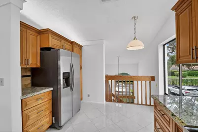 10231 N Circle Lake Drive #201, Boynton Beach, FL 33437 - Photo 3