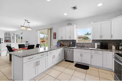 6305 Blue Bay Circle, Lake Worth, FL 33467 - Photo 17