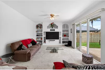 6305 Blue Bay Circle, Lake Worth, FL 33467 - Photo 37
