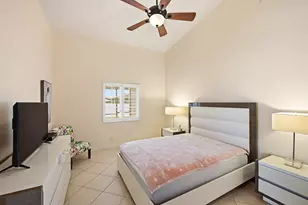 2340 Windjammer Way, West Palm Beach, FL 33411 - Photo 9