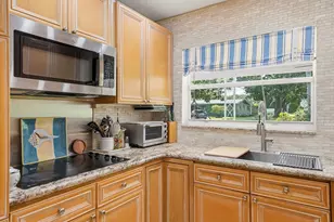 2417 NW 7th Ave, Wilton Manors, FL 33311 - Photo 17