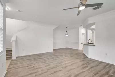 826 Dakota Drive #102, Jupiter, FL 33458 - Photo 3