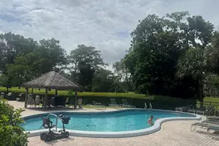 6080 NW 44th St, Lauderhill, FL 33319 - Photo 7