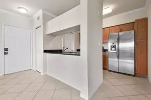 6556 Emerald Dunes Dr, West Palm Beach, FL 33411 - Photo 7