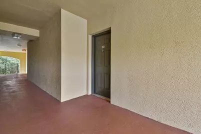 6556 Emerald Dunes Drive #302, West Palm Beach, FL 33411 - Photo 3
