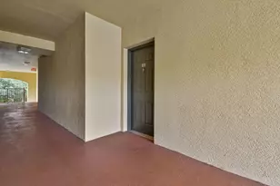 6556 Emerald Dunes Dr, West Palm Beach, FL 33411 - Photo 3