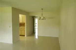 251 SW 134th Way, Pembroke Pines, FL 33027 - Photo 3