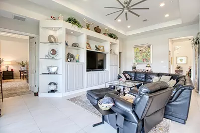 12095 Bastille Circle E, Parkland, FL 33076 - Photo 11