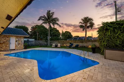 1006 SE 6th Street, Deerfield Beach, FL 33441 - Photo 15