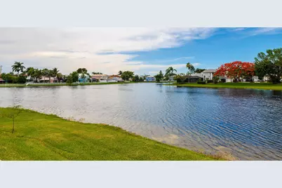 14211 Appalachian Trail, Davie, FL 33325 - Photo 59