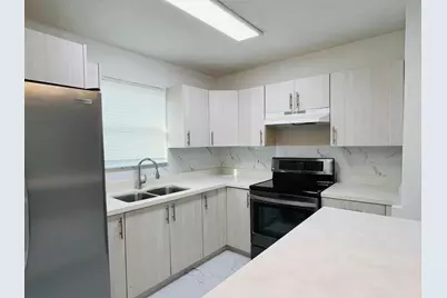 525 NW 22nd Avenue, Fort Lauderdale, FL 33311 - Photo 9
