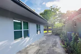 525 NW 22nd Ave, Fort Lauderdale, FL 33311 - Photo 3