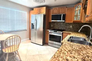 2402 Antigua Cir, Coconut Creek, FL 33066 - Photo 5