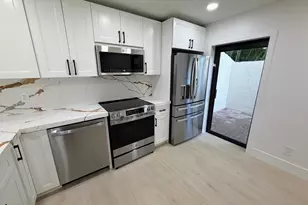 575 NE 7th Ave, Fort Lauderdale, FL 33301 - Photo 21