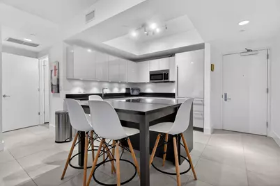 1010 Brickell Avenue #1607, Miami, FL 33131 - Photo 5