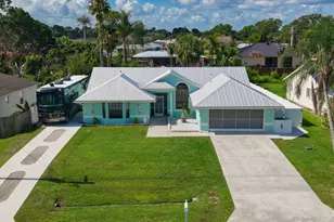 532 SE Majestic Terrace, Port Saint Lucie, FL 34983 - Photo 1