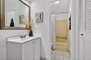 102 Lake Anne Dr, West Palm Beach, FL 33411 - Photo 13