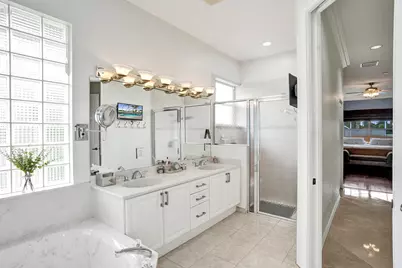 10970 NW 6th Court, Plantation, FL 33324 - Photo 29