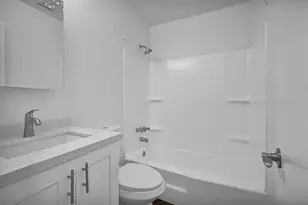 4051 NE 13th Ave, Oakland Park, FL 33334 - Photo 17