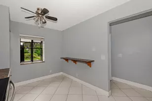 161 Meadows Dr, Boynton Beach, FL 33436 - Photo 5