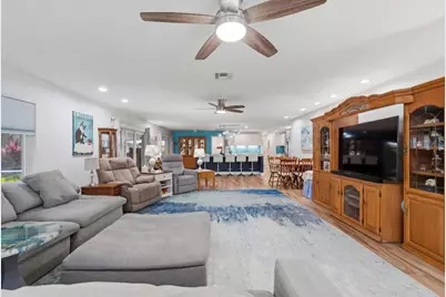904 W Cypress Lane #V-46, Pompano Beach, FL 33069 - Photo 17