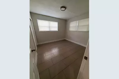 110 SW 7th Avenue #2, Dania Beach, FL 33004 - Photo 3