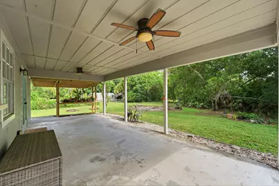 16317 Glasgow Drive E, The Acreage, FL 33470 - Photo 35