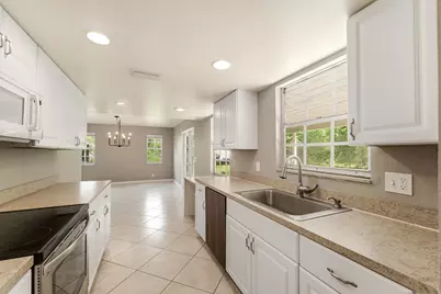 16317 Glasgow Drive E, The Acreage, FL 33470 - Photo 17