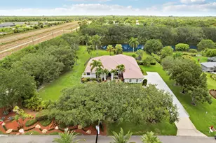 5835 Lago Del Sol Dr, Lake Worth, FL 33449 - Photo 1