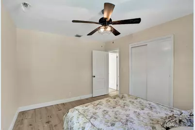 1240 SW 4th Avenue, Pompano Beach, FL 33060 - Photo 15