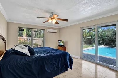 1240 SW 4th Avenue, Pompano Beach, FL 33060 - Photo 9