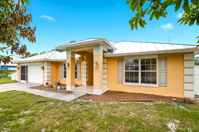 1692 SW Lofgren Avenue, Port Saint Lucie, FL 34953 - Photo 3