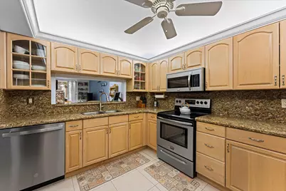 145 S Ocean Avenue #208, Palm Beach Shores, FL 33404 - Photo 11