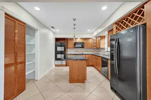 4721 Sarazen Dr, Hollywood, FL 33021 - Photo 17
