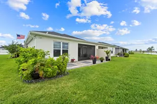 9526 SW Libertas Wy, Port Saint Lucie, FL 34987 - Photo 3