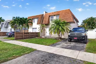 5424 SW 44th Terrace, Dania Beach, FL 33314 - Photo 3