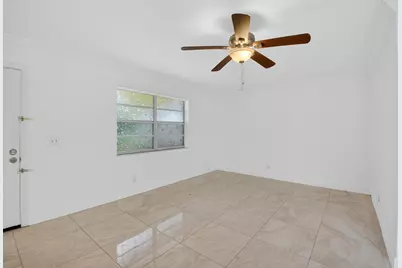 506 E Capri Road #506, Delray Beach, FL 33484 - Photo 11