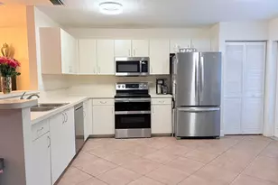 72 Fairway Ln, Royal Palm Beach, FL 33411 - Photo 3