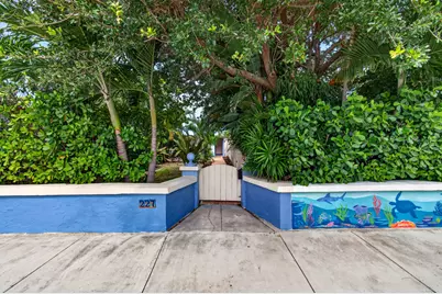 227 N M Street, Lake Worth Beach, FL 33460 - Photo 1