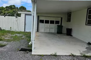 2304 S 41st St, Fort Pierce, FL 34950 - Photo 3
